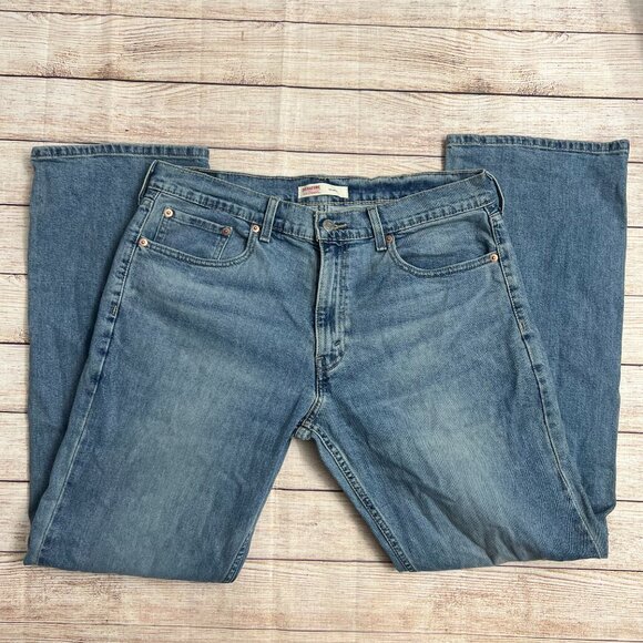 Levi's Signature Relaxed Fit Men's Jeans 34x32 Medium Wash Denim Straight Leg - Picture 1 of 11